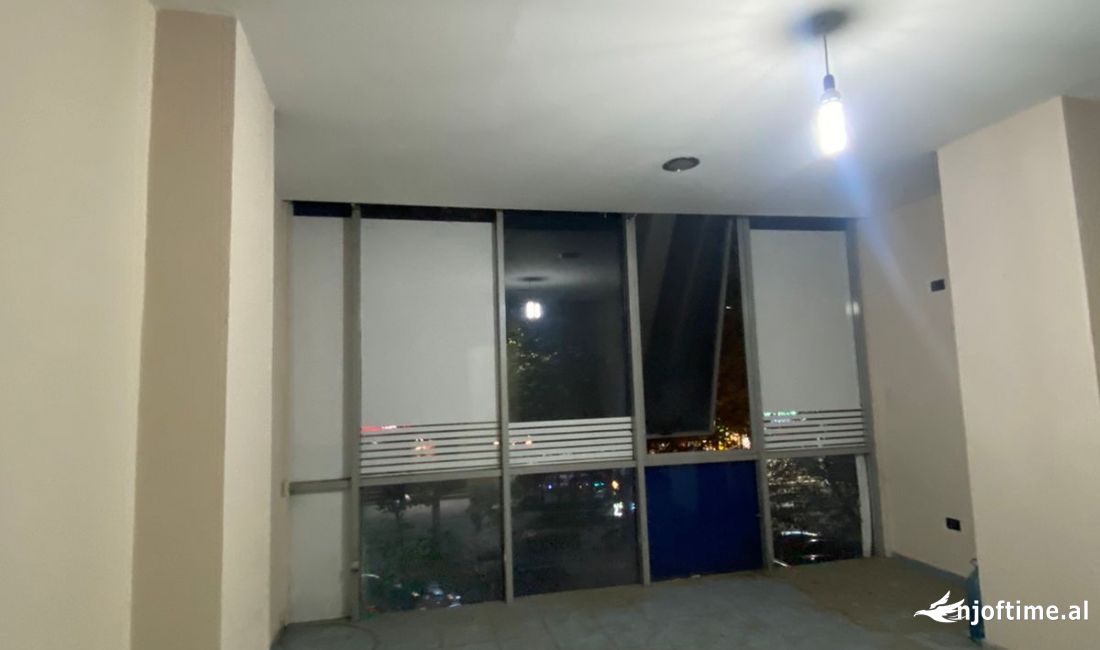 Urgjence ne shitje 📌Ambjent biznesi ne shitje ne Xhamllik 