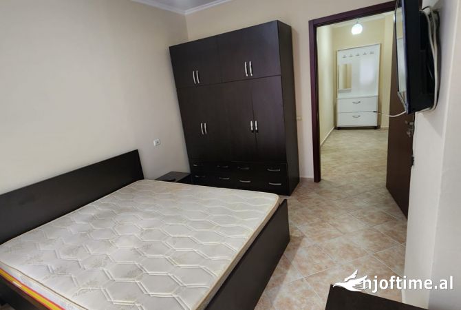 Shtepi me qera Apartament ne Tirane, 1+1, Mobilimi E mobiluar, Pagesa 350  Euro.