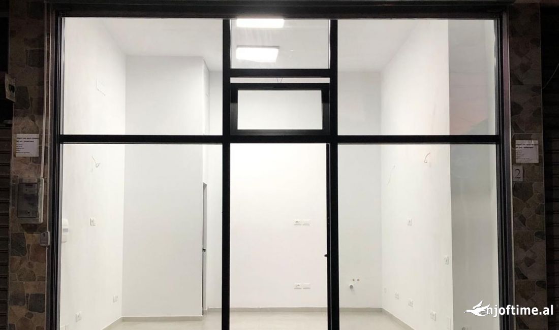 Ambjent biznesi me Qera 📍Rruga Riza cerova 