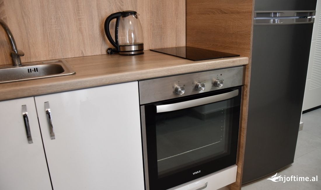 Shtepi ne shitje Apartament ne Tirane, 1+1, Mobilimi E mobiluar, Pagesa 107,000  Euro.