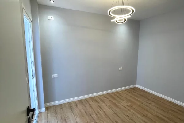 Shtepi ne shitje 1+1 ne Tirane - 98,000 Euro