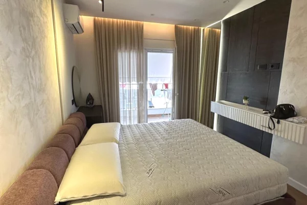 Shtepi me qera Apartament ne Tirane, 1+1, Mobilimi E mobiluar, Pagesa 500  Euro.