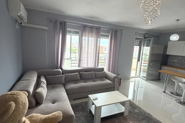 Tek Artisti Astir 2+1 per qera 550 euro