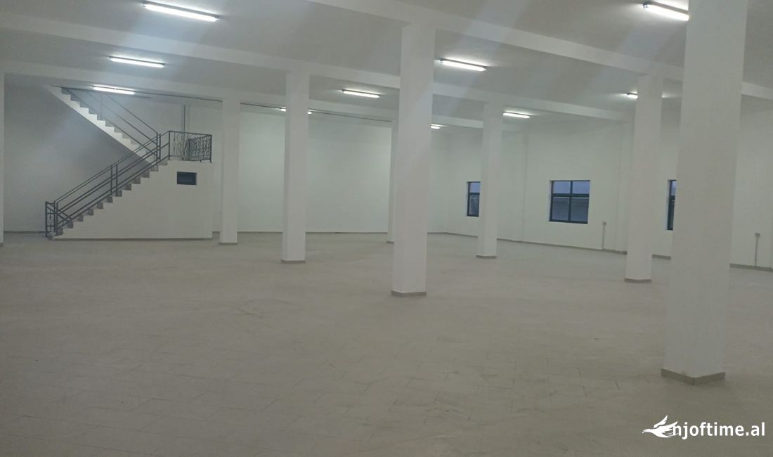 Jepet magazine me qera 400 m2 - 600 m2 - 900 m2 Vore📍