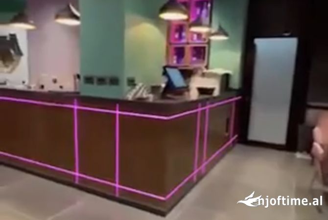 Shitet ambient biznesi 104 m2 me hipotek pran Terminalit📍