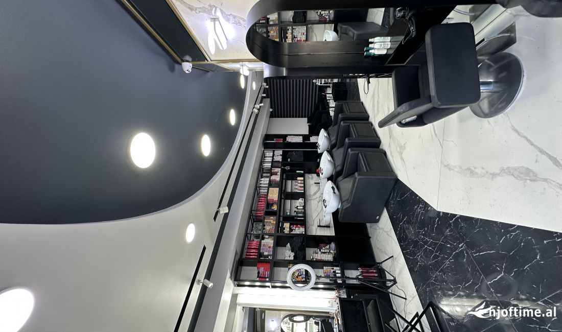 SHITET DYQAN 140m2 BUZE RRUGE