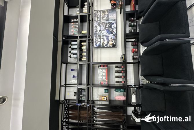 SHITET DYQAN 140m2 BUZE RRUGE