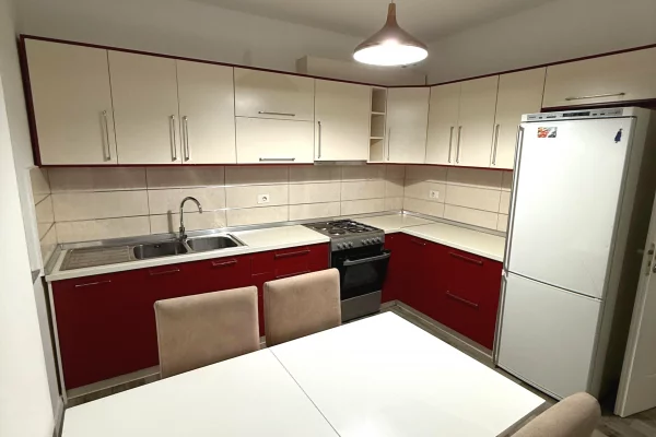 Shtepi me qera Apartament ne Tirane, 2+1, Mobilimi E mobiluar, Pagesa 55,000  Leke.