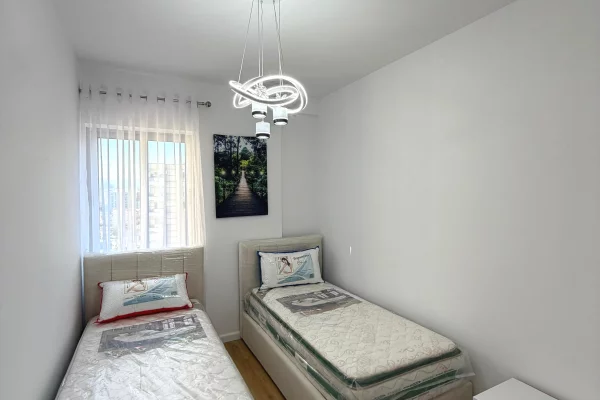 Appartamento in vendita a Tirana 2+1, Arredato