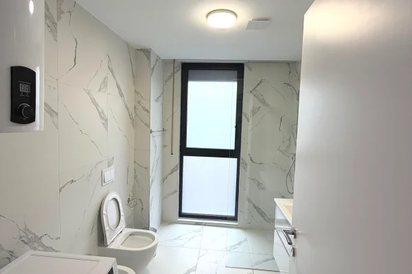 Appartamento in affitto a Tirana 2+1, Arredato