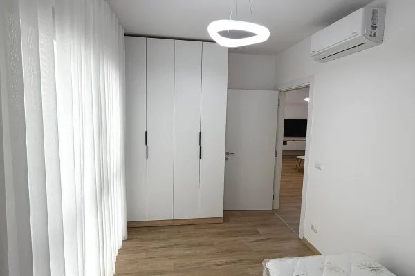 Appartamento in affitto a Tirana 2+1, Arredato