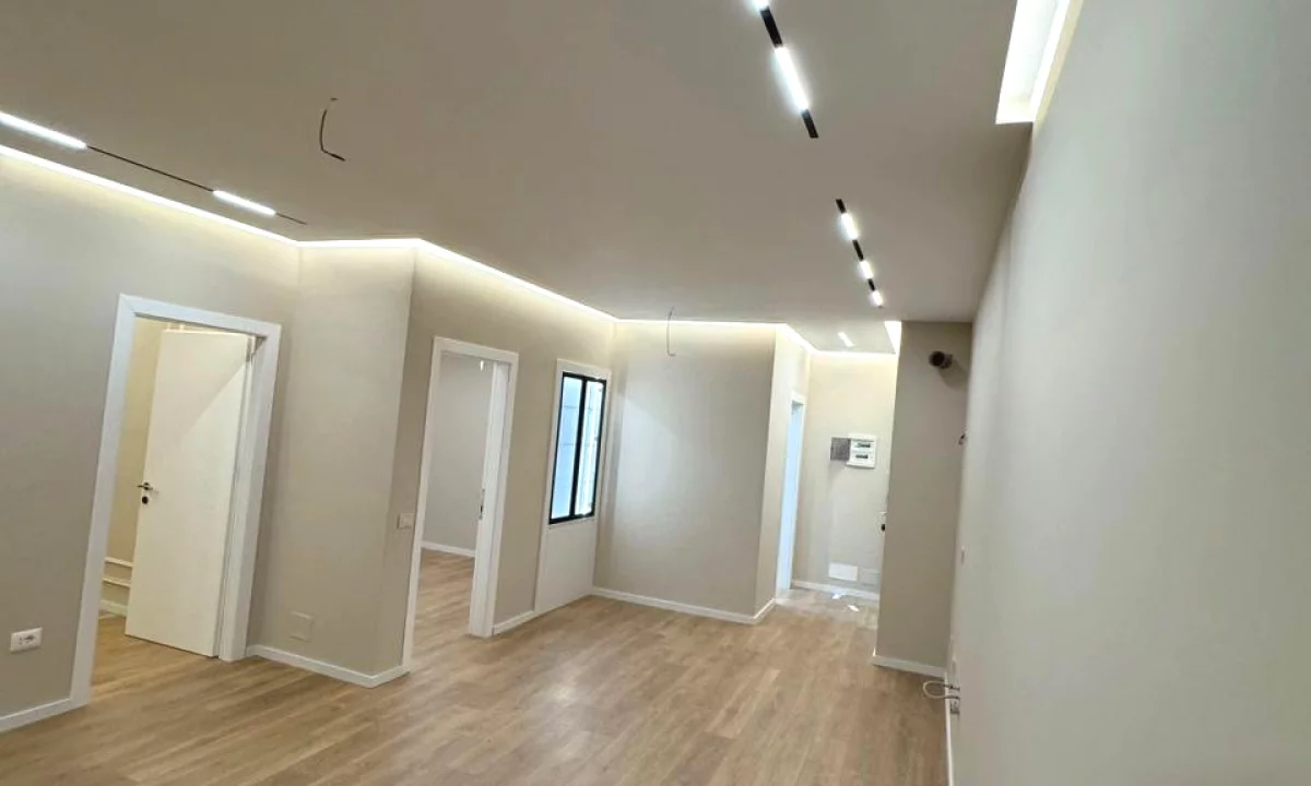 Apartment for rent in Tirana 2+1, Emty