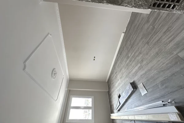 Shtepi ne shitje Apartament ne Tirane, 1+1, Mobilimi Bosh, pa mobiluar, Pagesa 111,000  Euro.