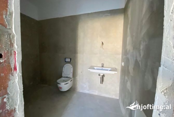 Zyre per qera ,Altana Luxury Residence!