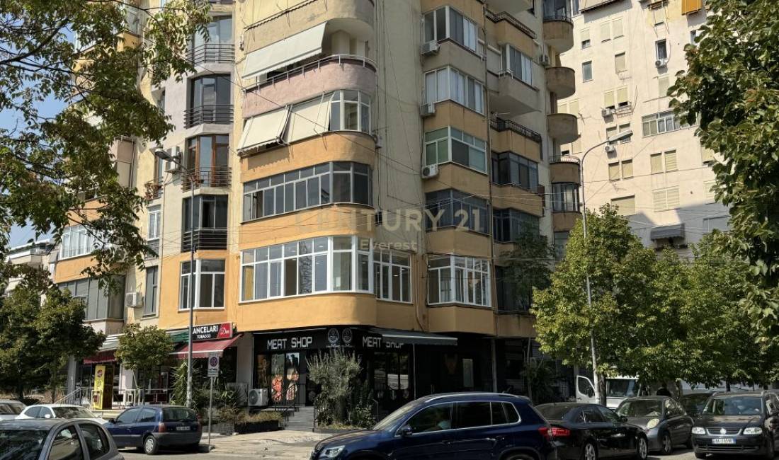 SHESIM AMBJENT PER ZYRA OPENSPACE PRANE 21 DHJETORIT!