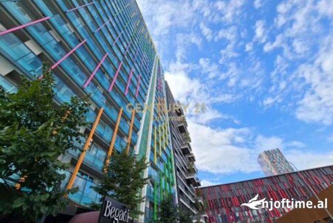 Ambiente Commerciale in Affitto 3+1 a Tirana - 4,250 Euro