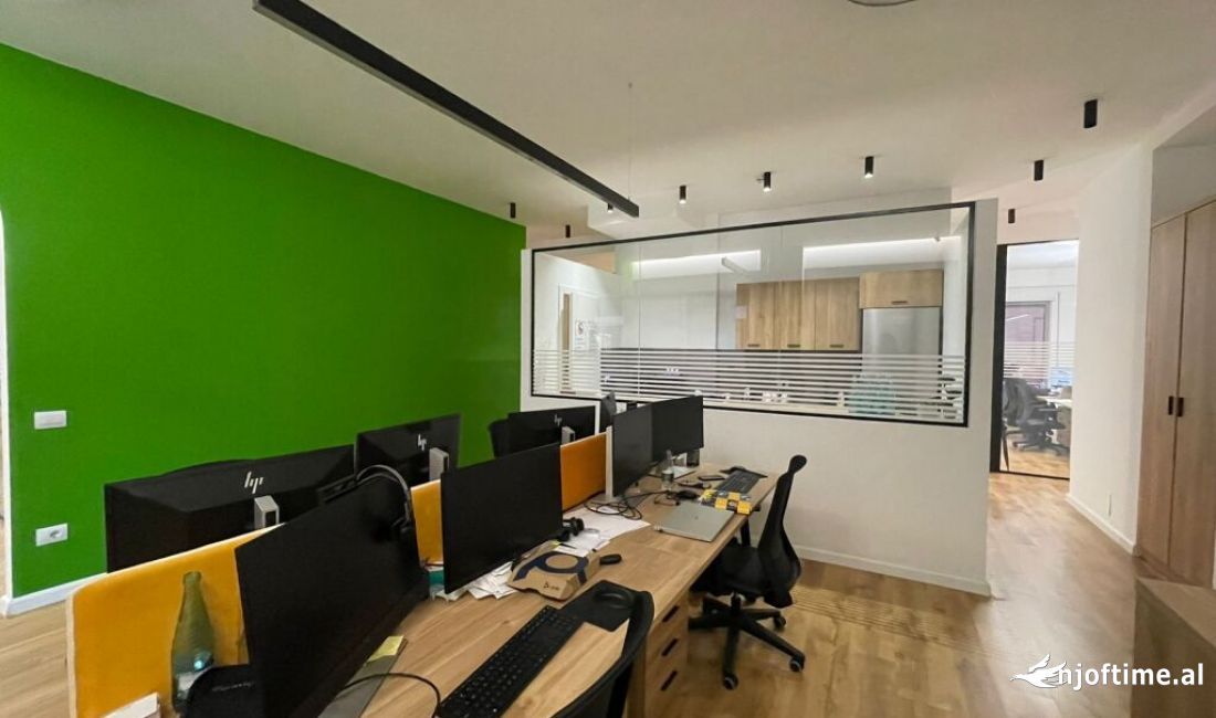 Ambient per zyra me qira tek Delijorgji!