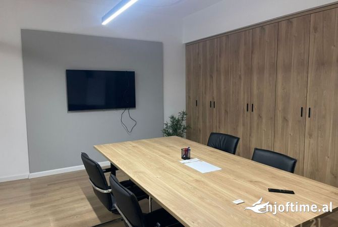 Ambient per zyra me qira tek Delijorgji!