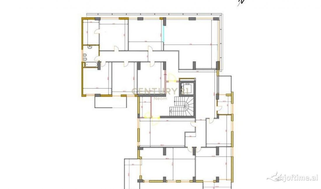 Ambjent per zyra me qira + post parkimi te Rruga e Dibres!