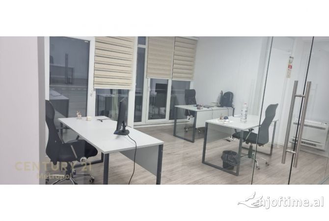 AMBIENT PER ZYRA ME QIRA TE KOMUNA E PARISIT, KIKA 2!