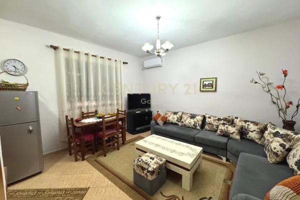 Jepet me qira apartament 2+1 ne Laprake !