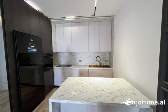 Shitet, Apartament 2+1+2, Rezidenca 