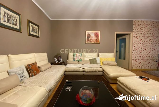 Shtepi me qera Apartament ne Tirane, 3+1, Mobilimi E mobiluar, Pagesa 850  Euro.