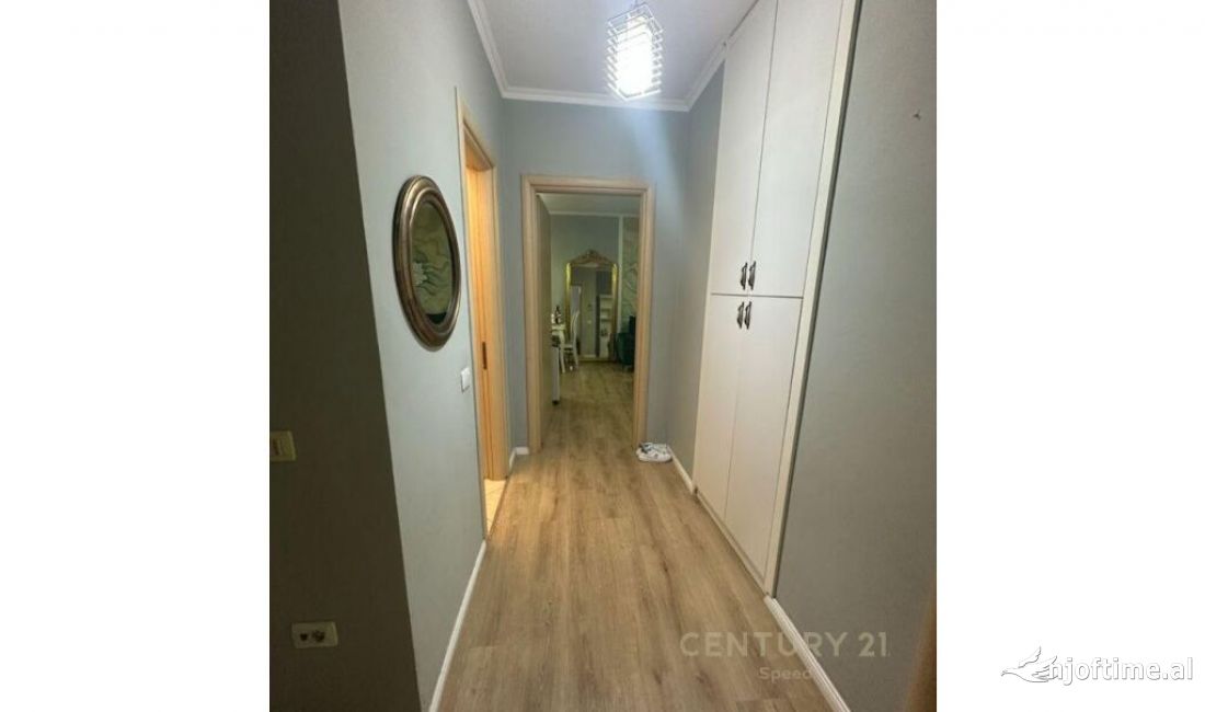 Shtepi me qera Apartament ne Tirane, 1+1, Mobilimi E mobiluar, Pagesa 500  Euro.