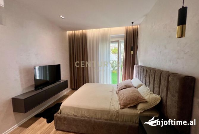 Shtepi me qera Apartament ne Tirane, 2+1, Mobilimi E mobiluar, Pagesa 1,200  Euro.