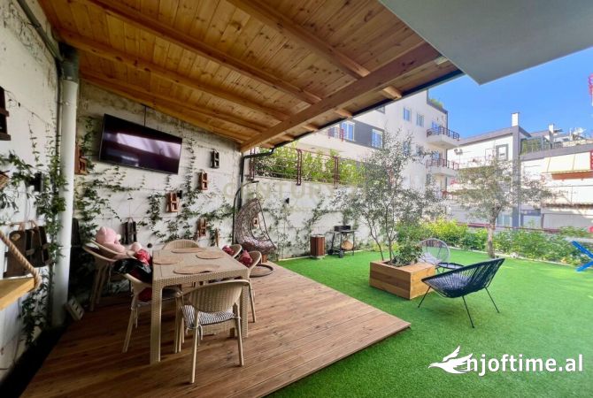 Qira, Apartament modern 2+1+2 me oborr te Liqeni i Thate! Neom108688