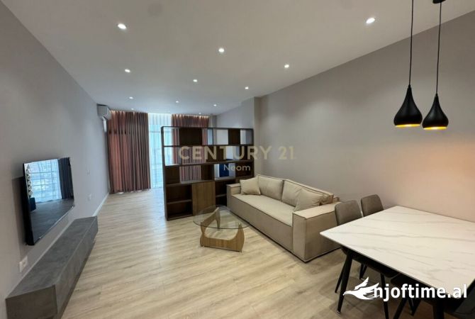 Shtepi ne shitje Apartament ne Tirane, 2+1, Mobilimi E mobiluar, Pagesa 165,000  Euro.