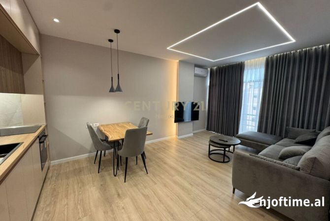 Shtepi ne shitje Apartament ne Tirane, 2+1, Mobilimi E mobiluar, Pagesa 165,000  Euro.