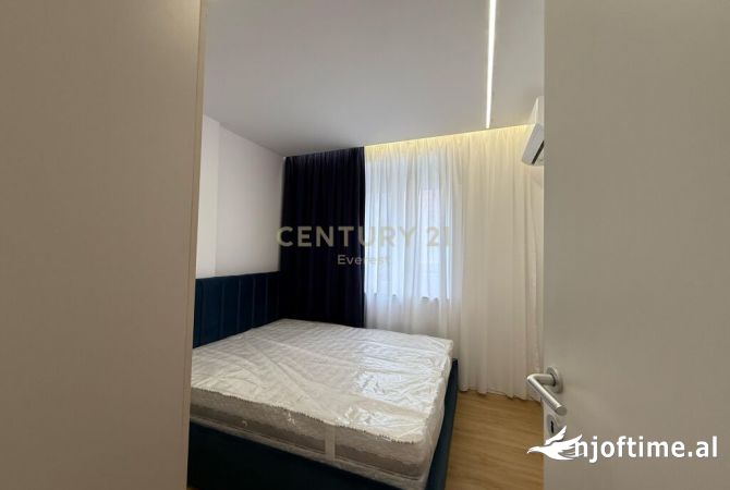 Shtepi ne shitje Apartament ne Tirane, 1+1, Mobilimi E mobiluar, Pagesa 195,000  Euro.