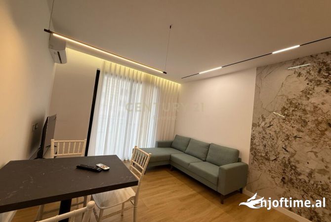 Shtepi ne shitje Apartament ne Tirane, 1+1, Mobilimi E mobiluar, Pagesa 195,000  Euro.