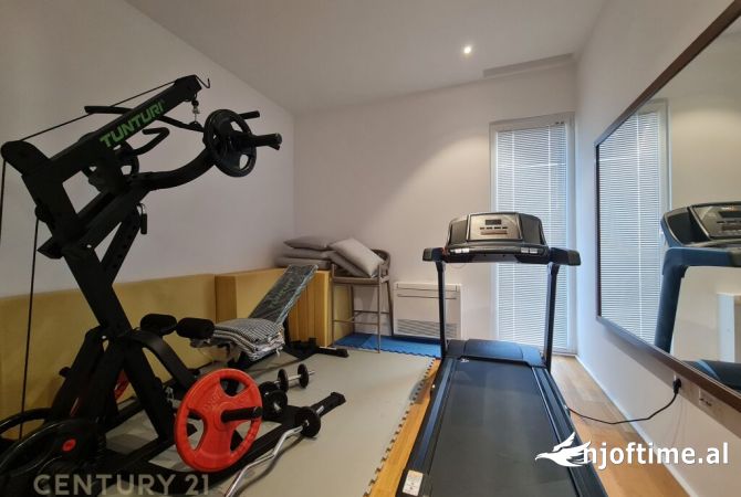 Shtepi me qera Vila Luksoze ne Tirane, 3+1, Mobilimi E mobiluar, Pagesa 4,000  Euro.