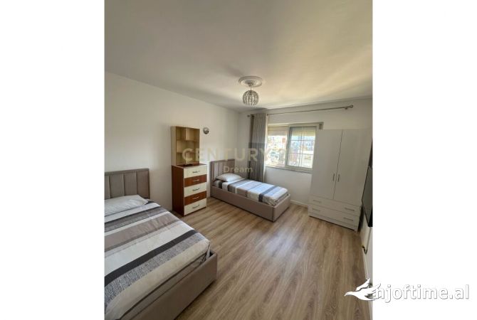 Shtepi me qera Apartament ne Tirane, 2+1, Mobilimi E mobiluar, Pagesa 800  Euro.
