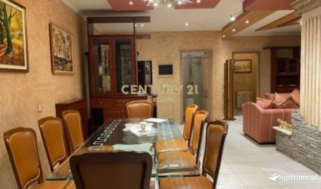 Shtepi me qera Apartament ne Tirane, 3+1, Mobilimi E mobiluar, Pagesa 1,500  Euro.