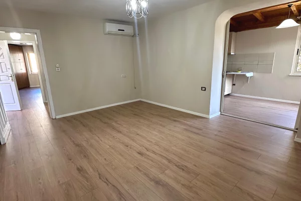 SHITET APARTAMENT 2+1 | KOMBINAT | I RIKONSTRUKTUAR