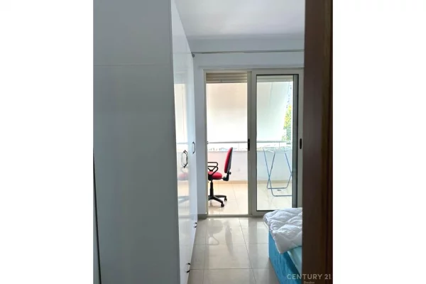 Shtepi me qera Apartament ne Tirane, 2+1, Mobilimi E mobiluar, Pagesa 700  Euro.