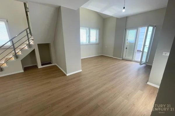 Duplex 2+1 per shitje ne Fresk!