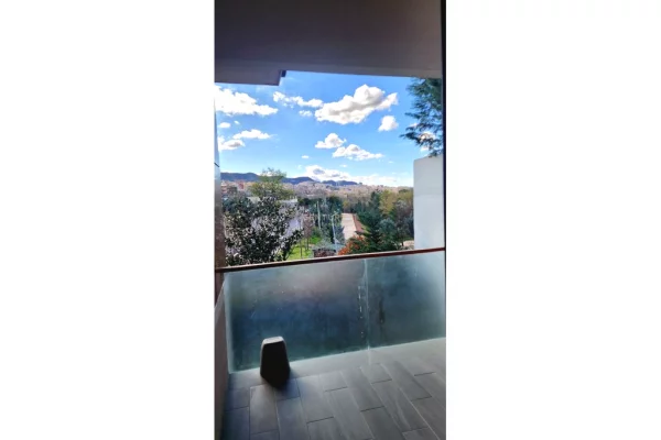 Shtepi me qera Vila Luksoze ne Tirane, 4+1, Mobilimi E mobiluar, Pagesa 5,000  Euro.