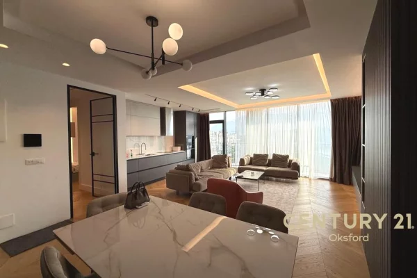 Appartamento in vendita a Tirana 2+1, Arredato