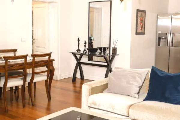 Appartamento in vendita a Tirana 3+1, Arredato