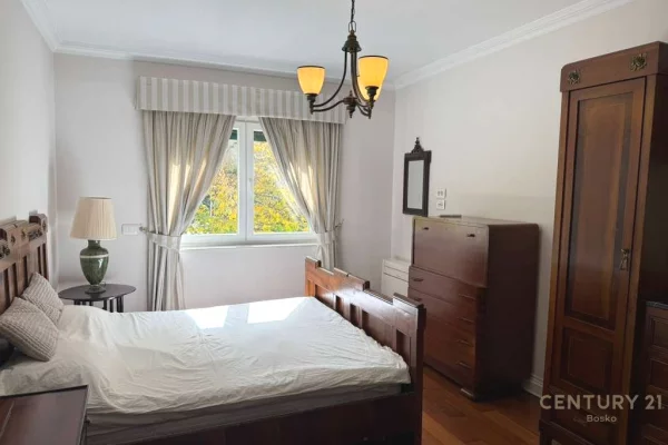 Appartamento in vendita a Tirana 3+1, Arredato