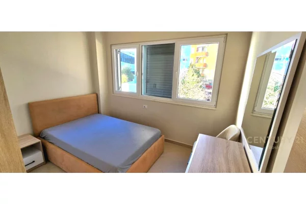 Appartamento in vendita a Tirana 2+1, Arredato