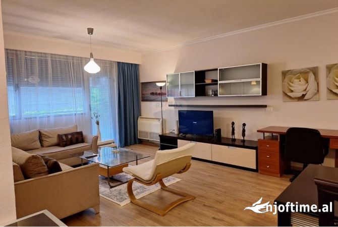 Apartament 2+1 me qera ne Bllok tek Lsi !