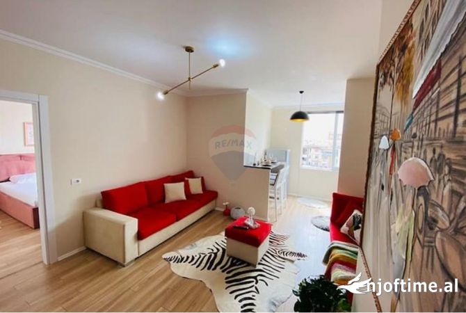 Shtepi me qera Apartament ne Tirane, 1+1, Mobilimi E mobiluar, Pagesa 700  Euro.
