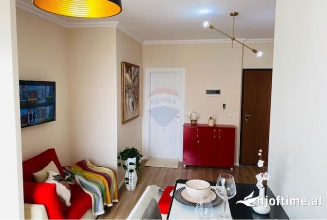 Shtepi me qera Apartament ne Tirane, 1+1, Mobilimi E mobiluar, Pagesa 700  Euro.