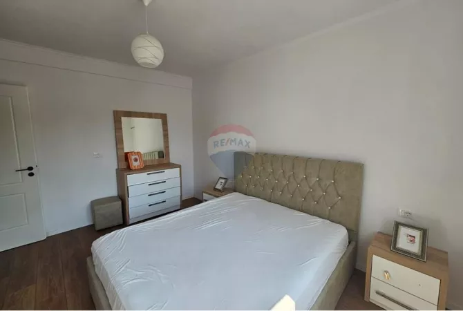 Shtepi me qera Apartament ne Tirane, 1+1, Mobilimi E mobiluar, Pagesa 600  Euro.