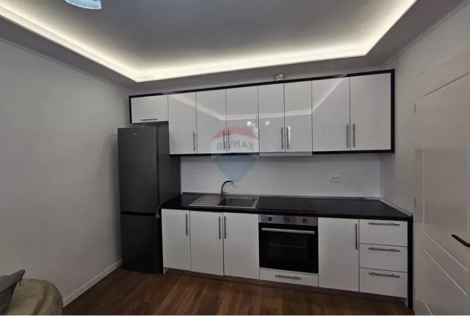 Shtepi me qera Apartament ne Tirane, 1+1, Mobilimi E mobiluar, Pagesa 600  Euro.